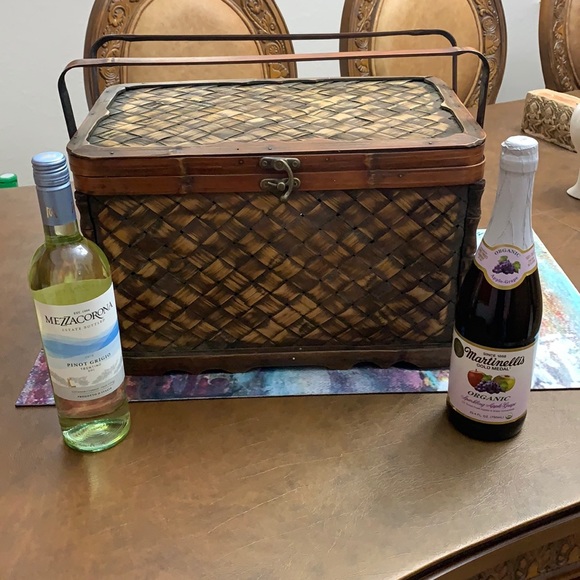 Wooden Picnic Basket - Picture 1 of 6